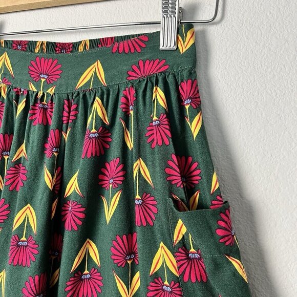 ModCloth Staycation Kickoff‎ Shorts Colorful Retro Casual Size XXS - Picture 3 of 8